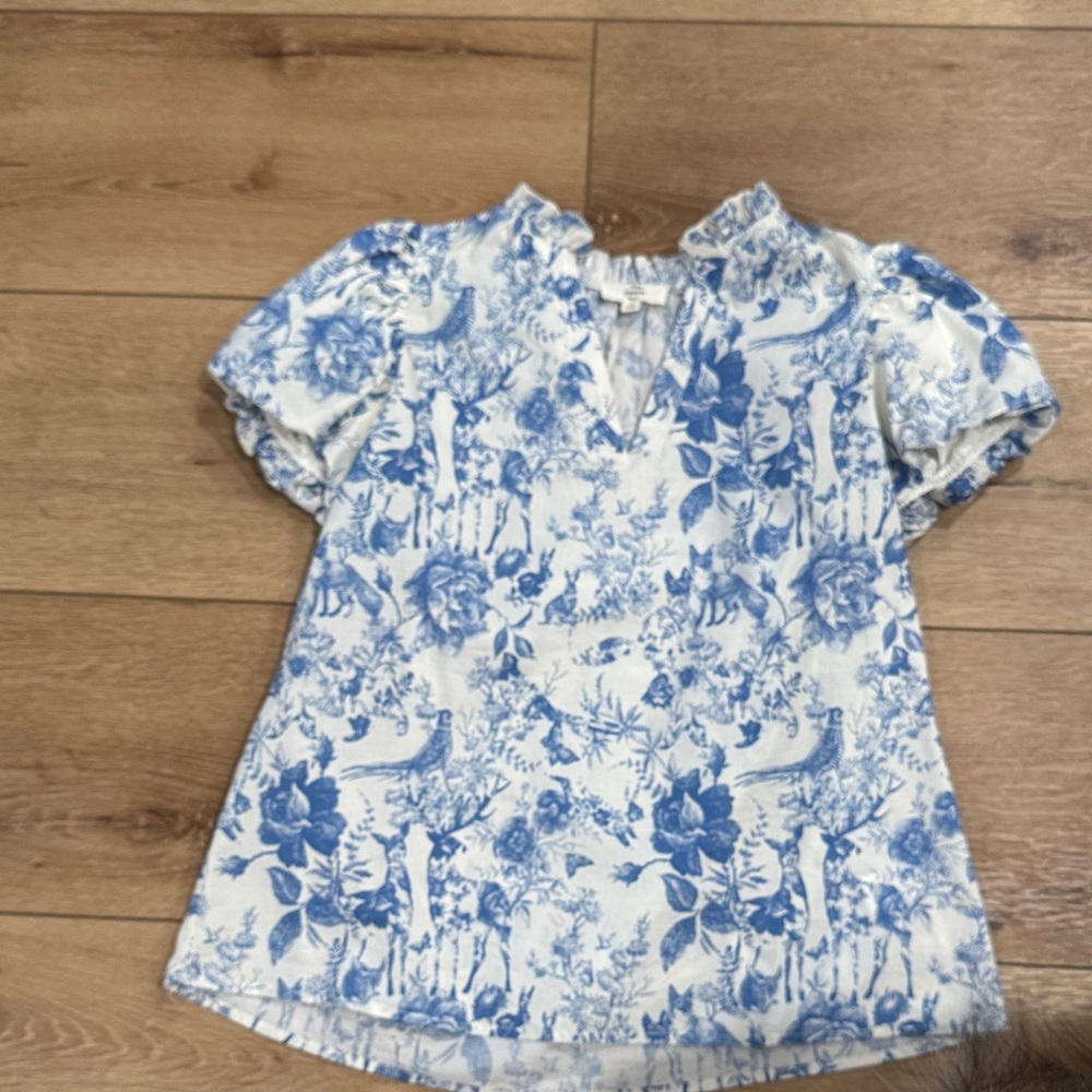 Entro Blue and Cream Floral Blouse